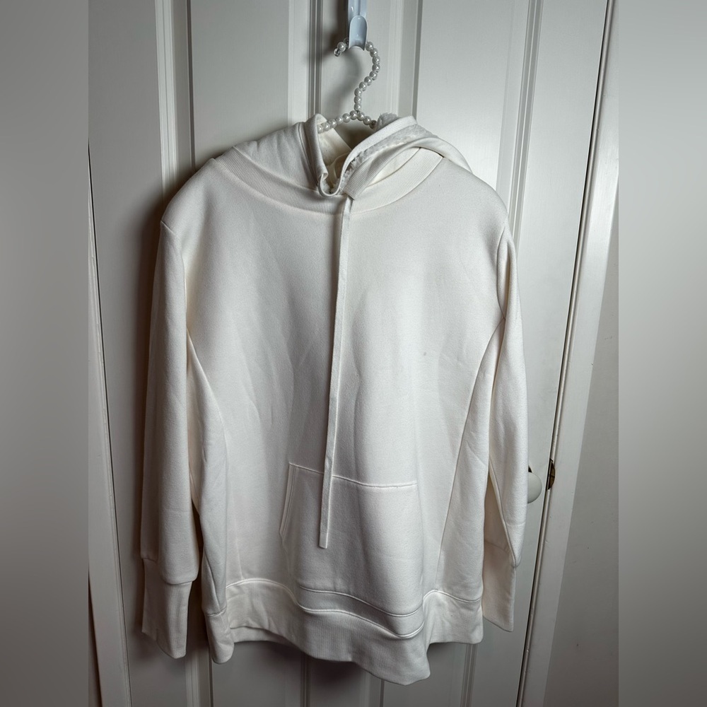 Alo Yoga Wo Cream Women’s Hoodie Sweater,There Is Spot In Front